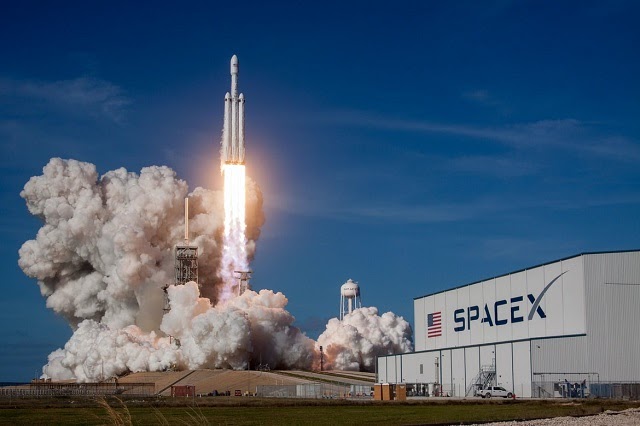 Elon Musk is sending SpaceX to Mars and bitcoin to the moon.